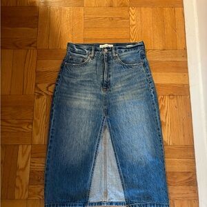 Denim Forum “The 90s Hallie Skirt”
